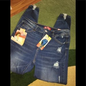 Butt lifting Wax Jeans